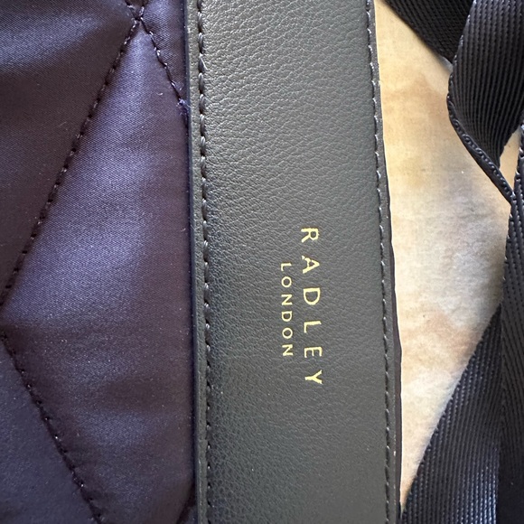 Radley London Charleston Medium Zip-Top Cross Body Bag in Ink Blue - Picture 3 of 8